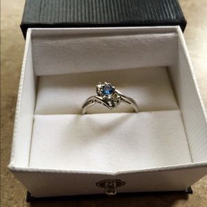 14k  White Gold Diamond and Sapphire Ring