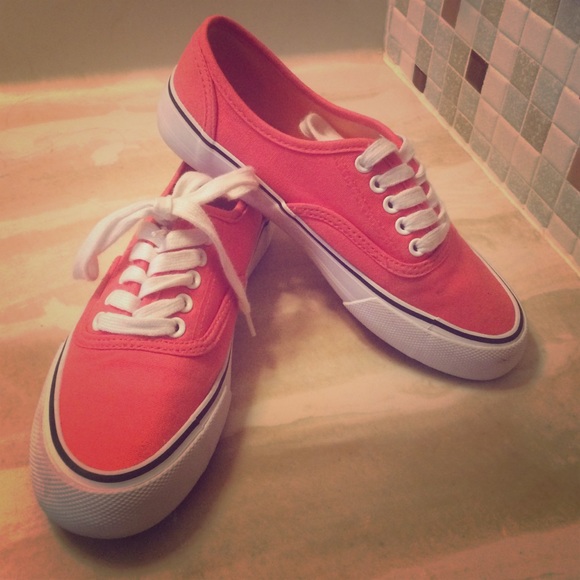 Coral Mossimo Shoes