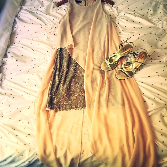 STUNNING Bebe gold cocktail dress.