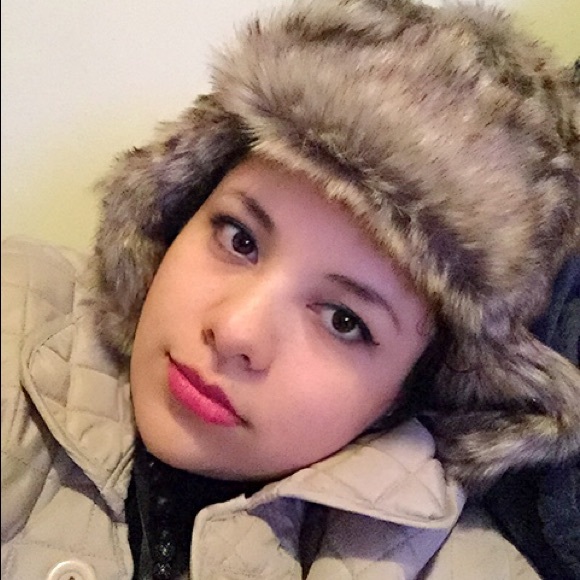 Meet your Posher, Zuleima