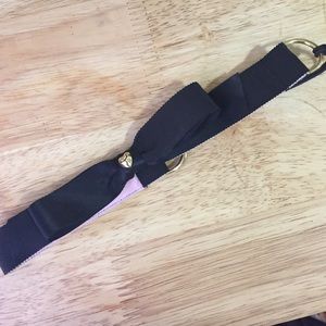 Black headband with bow