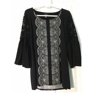 Black w. White print top
