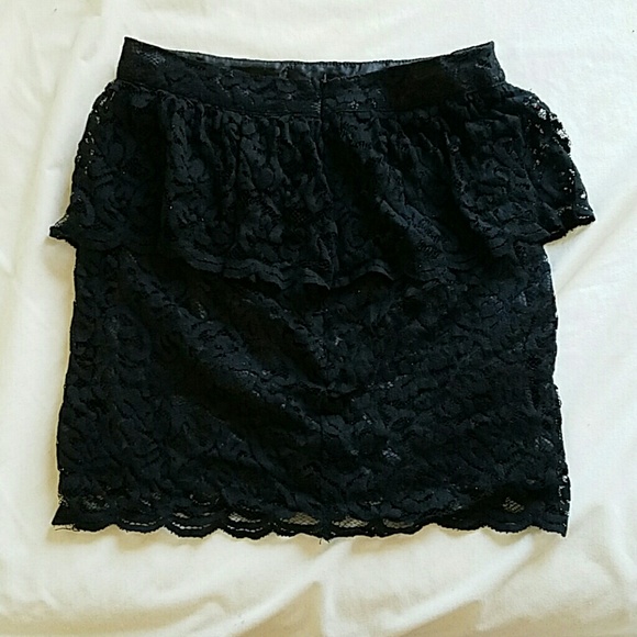 Black Lace Peplum Skirt - Picture 2 of 3