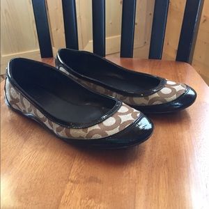 Coach flats