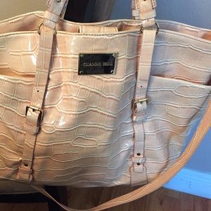 Diaper bag/travel bag 💯 authentic