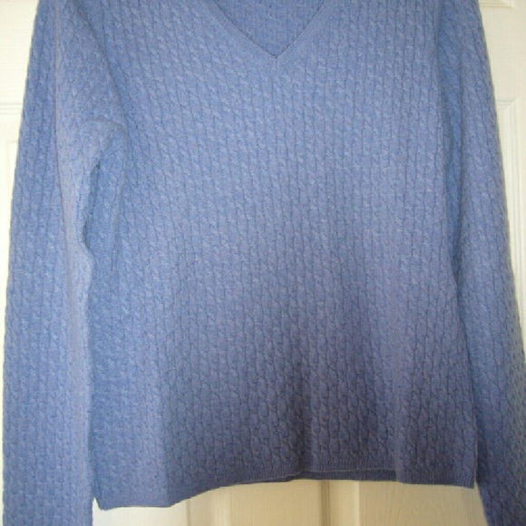 Sweater.  LTC00042