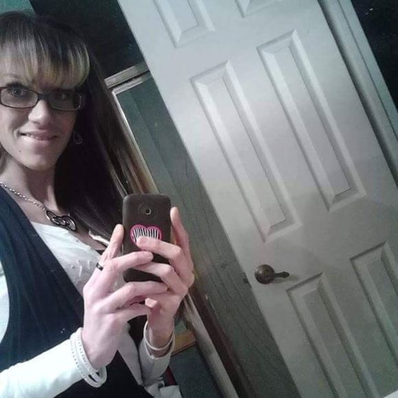 Meet your Posher, Tina - Picture 1 of 1