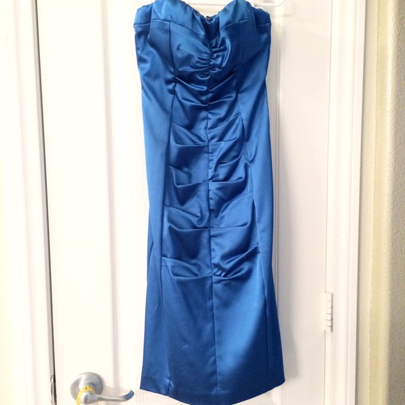 Cache strapless blue satin dress