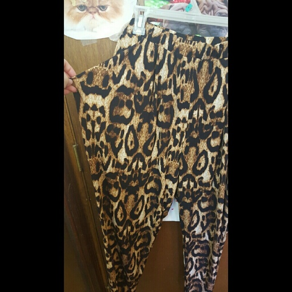 SOLD Forever 21+ Leopard Print Harem Pants 2x