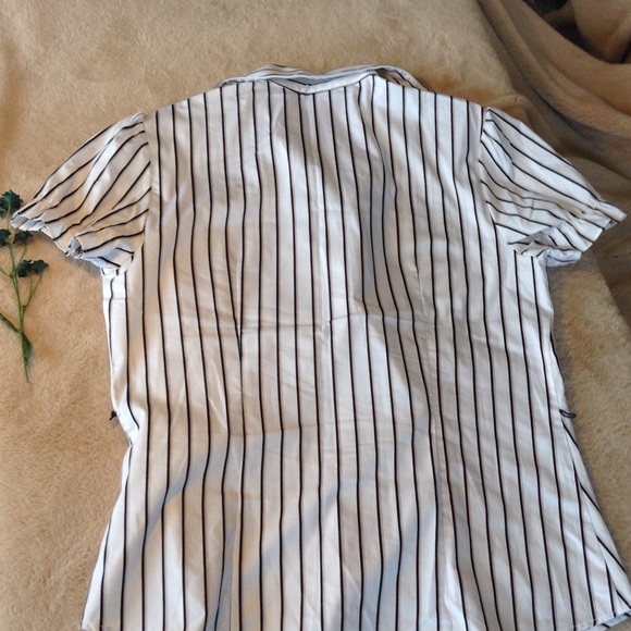 Worthington Stretch Blouse - Picture 3 of 3