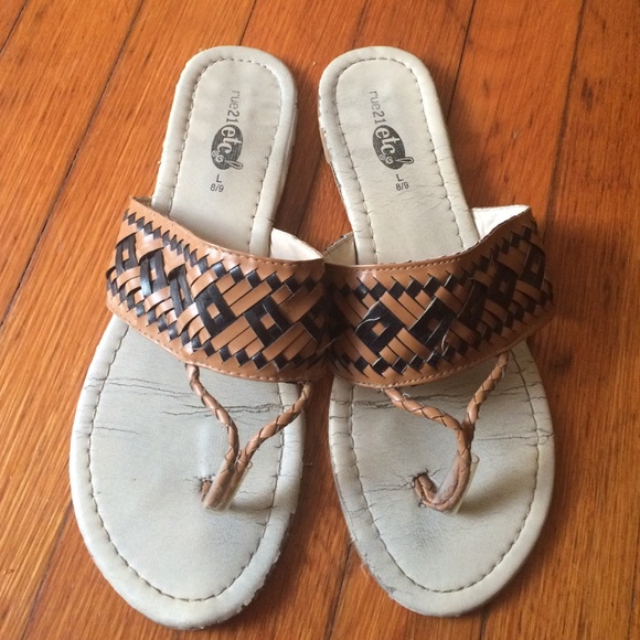 Rue 21 tribal flip flops - Picture 1 of 1