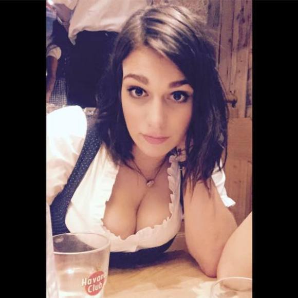 Meet your Posher, Lauren - Picture 1 of 1