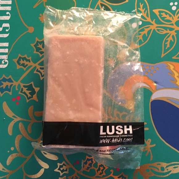 Lush honey I washed the kids soap