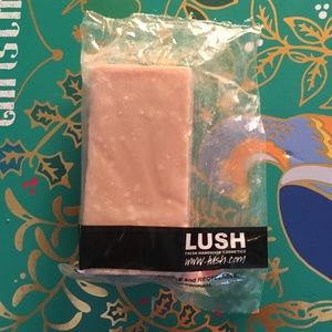 Lush honey I washed the kids soap