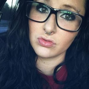 Meet your Posher, Katelyn