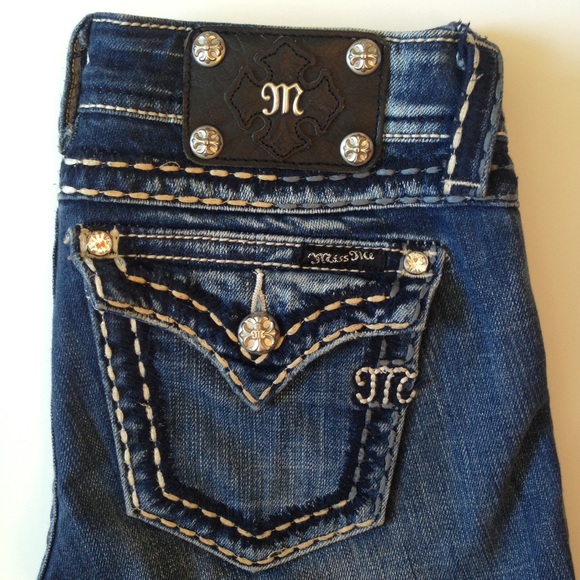 Low Rise Miss Me Jeans 33.5 in Inseam