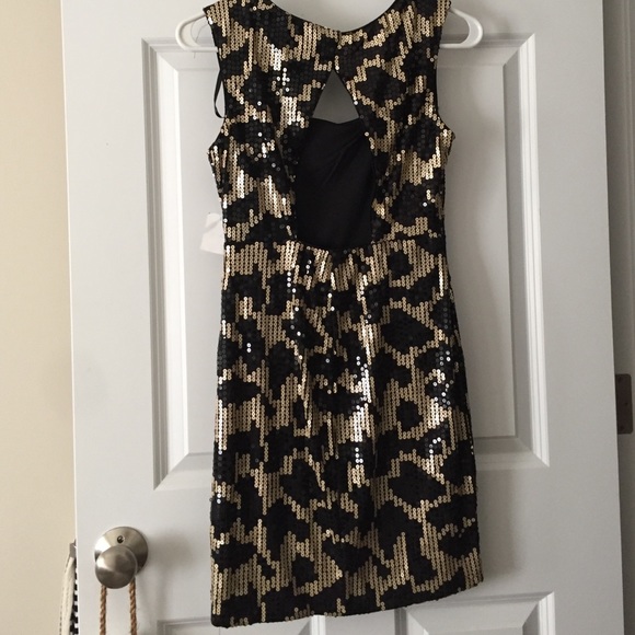 Black and Gold Sequin Dress - Picture 2 of 2
