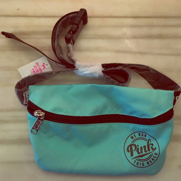 BRAND NEW, NEVER USED Pink fanny pack.