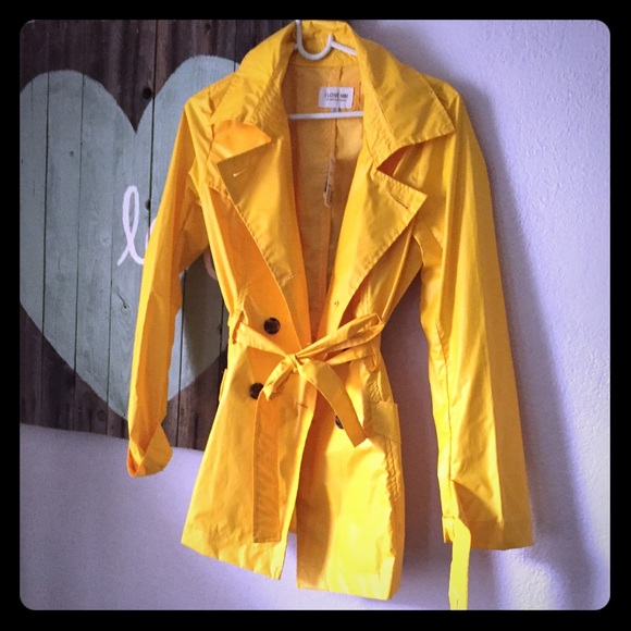 Forever 21 Jackets & Blazers - 💃💃Yellow rain jacket