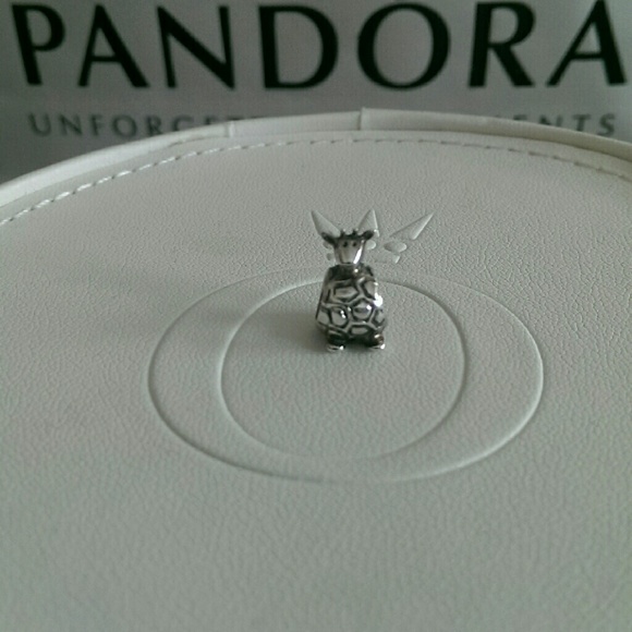 Pandora Giraffe Charm