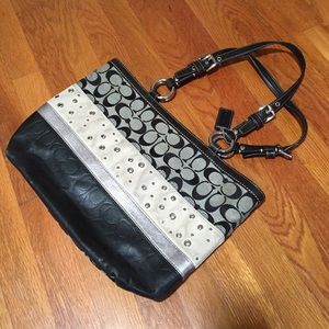 Coach bucket style purse