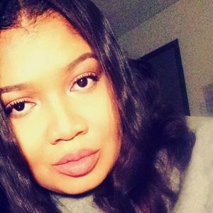 Meet your Posher, Bethany