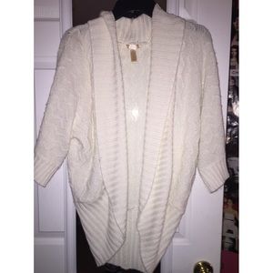 White knit cardigan