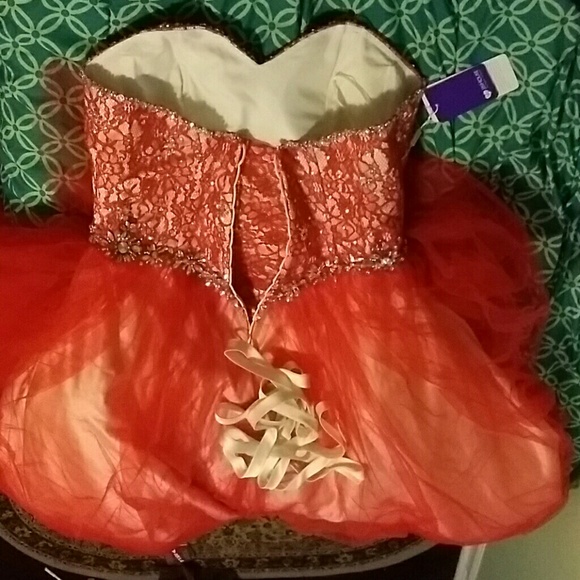 BRAND NEW RED prom dress - Picture 4 of 4