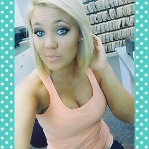 Meet your Posher, Kristen