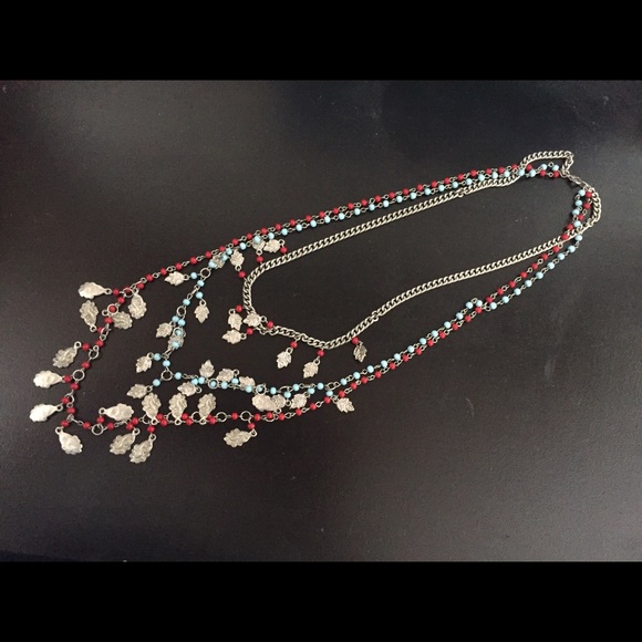 Beautiful layered necklace! - Picture 1 of 2