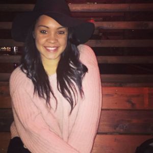 Meet your Posher, Kayla