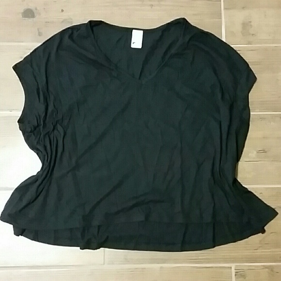 NEW Swell Tee Vneck Dolman cap sleeve shortwaist M