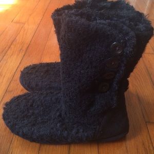 Cozy slippers free with J Renee/MODCLOTH combo