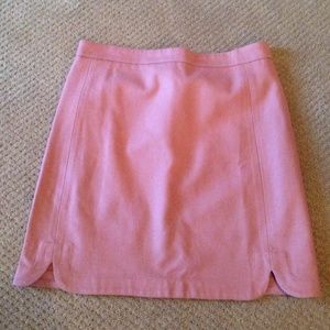 NWT LOFT skirt in beautiful pink/light mauve.