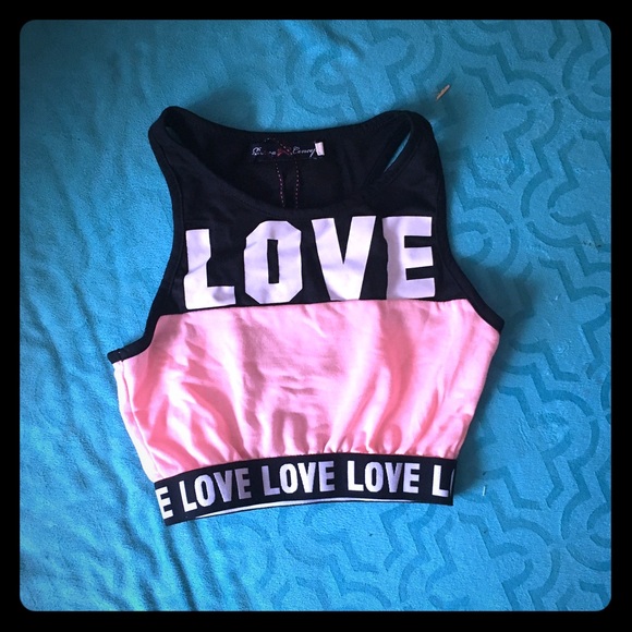 Love half shirt/ sports bra