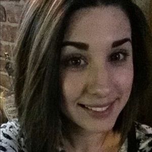 Meet your Posher, Marissa