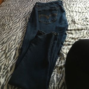 Levi jeans