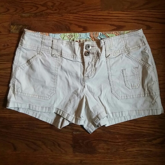 L.E.I Shorts
