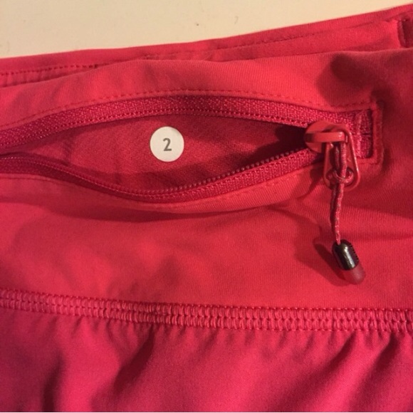 💌 SOLD! Lululemon Speed Short - Picture 3 of 3