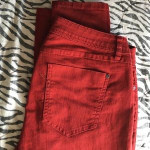 Elle Red jeans