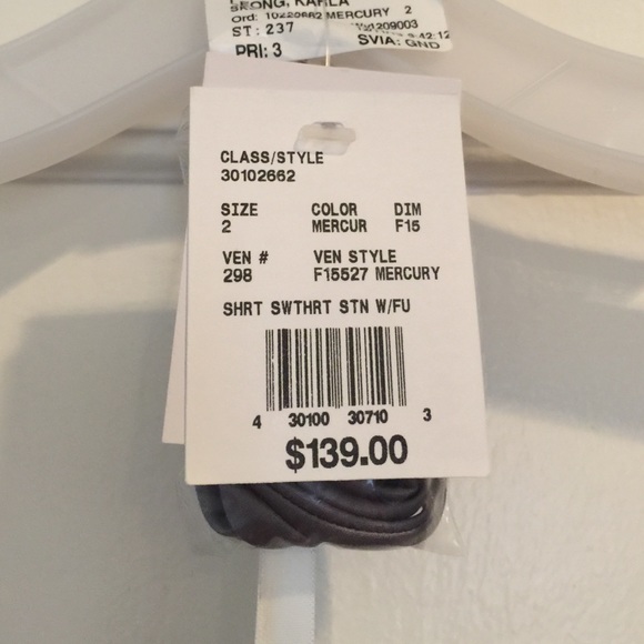 ⛔️SOLD⛔️ DAVIDS BRIDAL satin dress - Picture 3 of 4