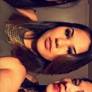 Meet your Posher, Maria