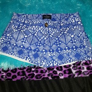 CLOSET CLOSING: Blue American Eagle shorts