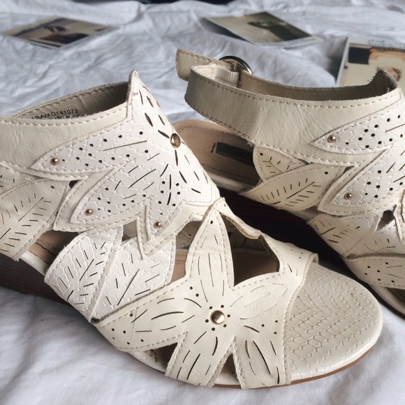 White Embellished Floral Wedges