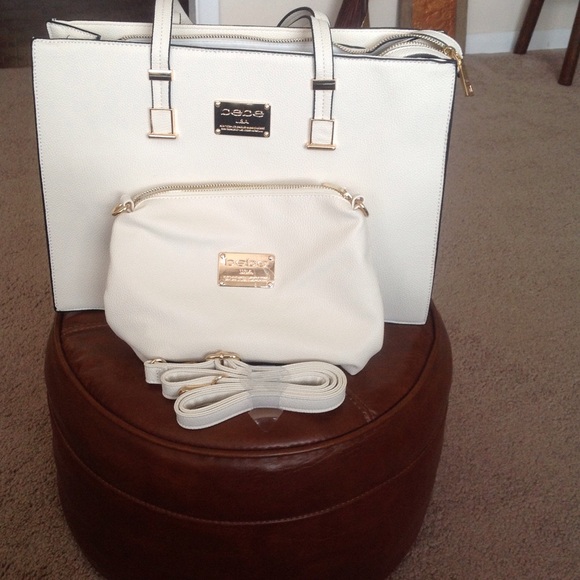 🔴 SALE ITEM🔴Bebe off white tote bag