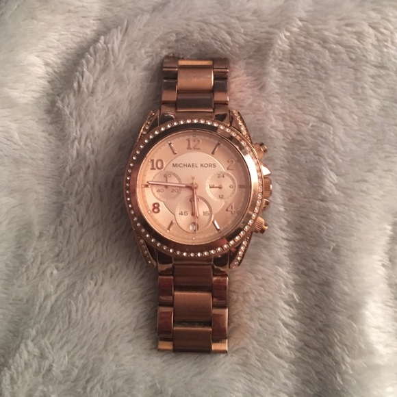 Michael Kors rose gold watch