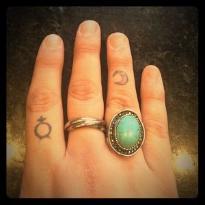 Turquoise and black rhinestone adjustable ring 💍