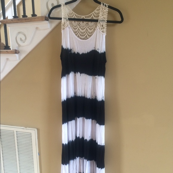 Black & white cute maxi