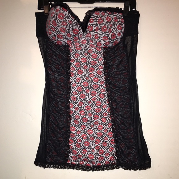 Sexy lingerie with lips on it size 1X