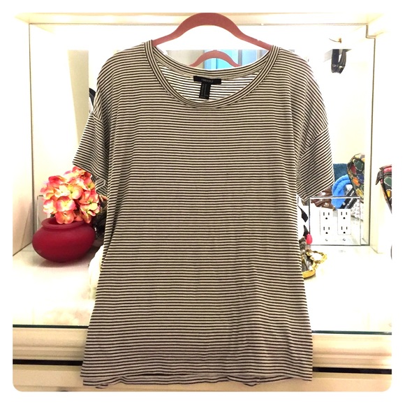 Forever 21 Short Sleeved Tee